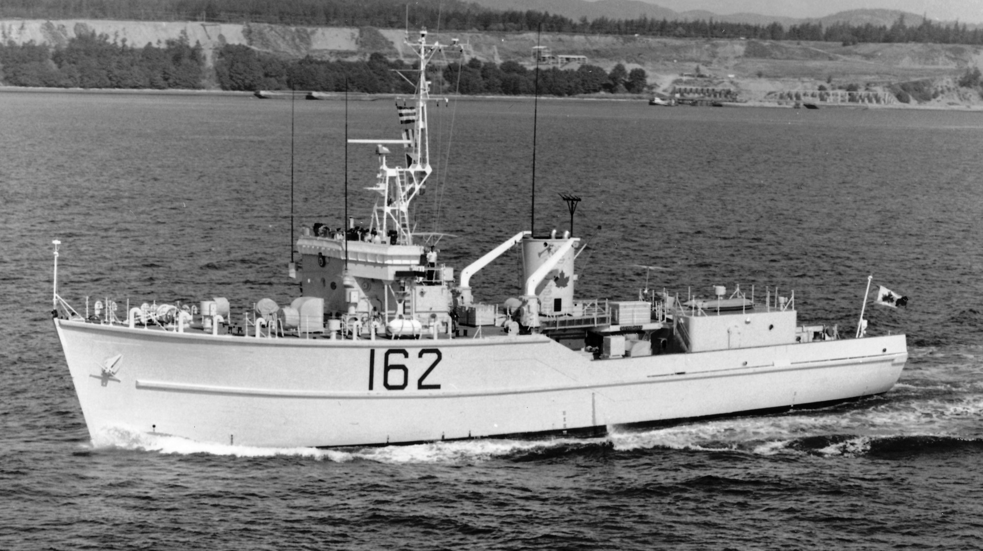 Royal Canadian Navy Minesweepers (Bay Class), (YMS1 Class), YBZ61
