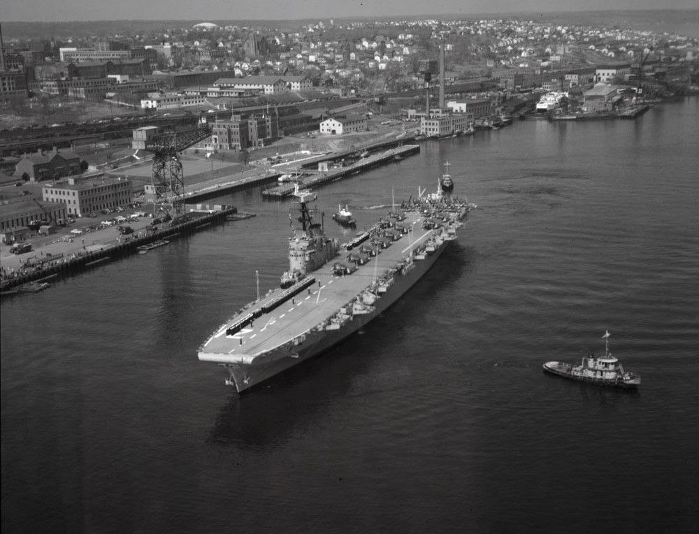Royal Canadian Navy Aircraft Carriers, HMCS Warrior (R31), HMCS