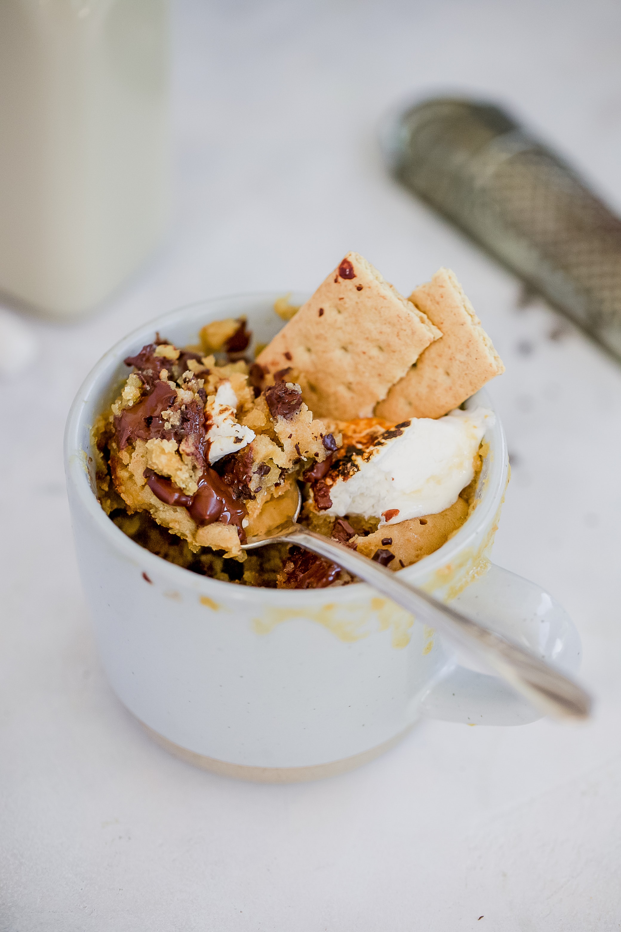s'more mug cake