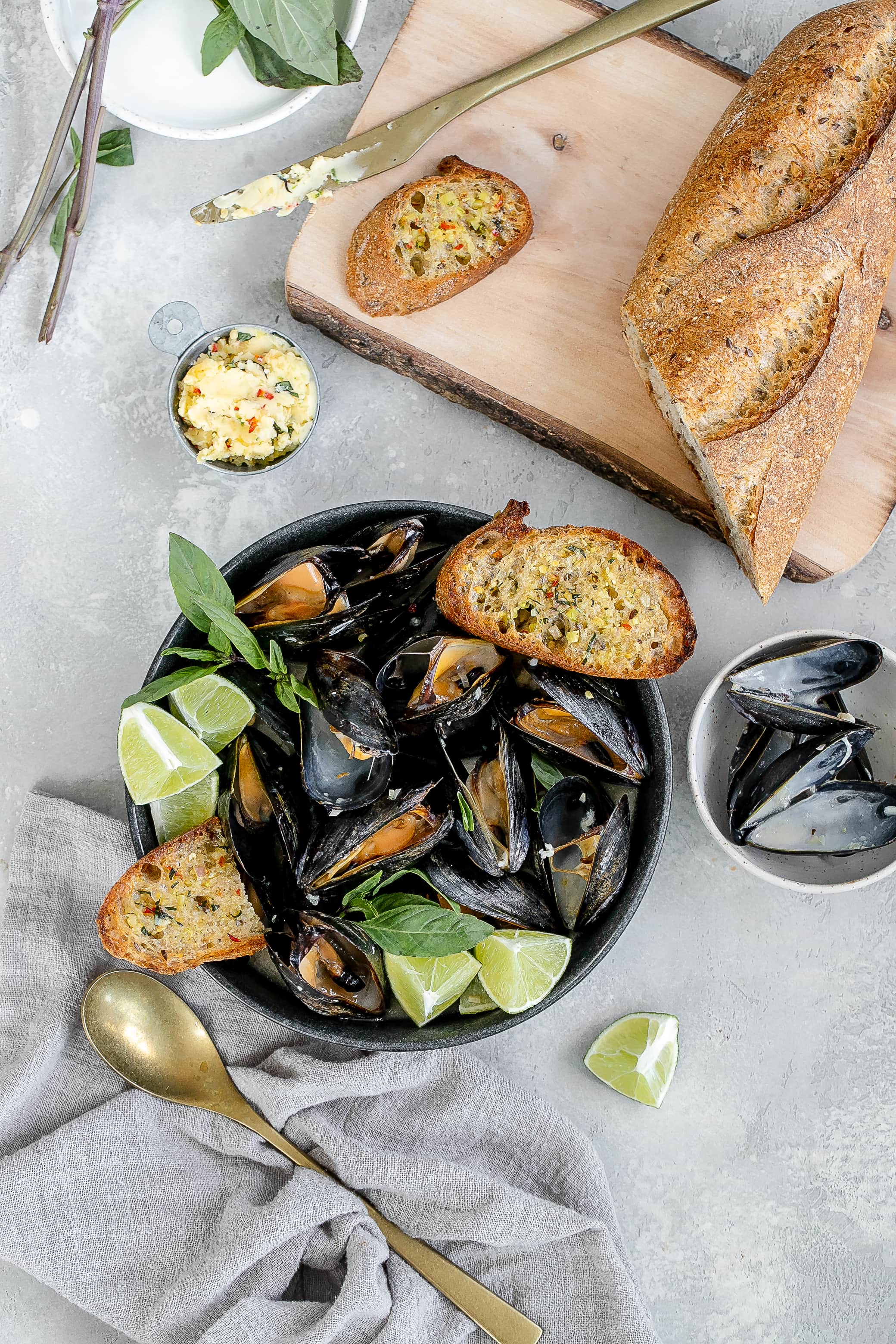 mussels in coconut milk