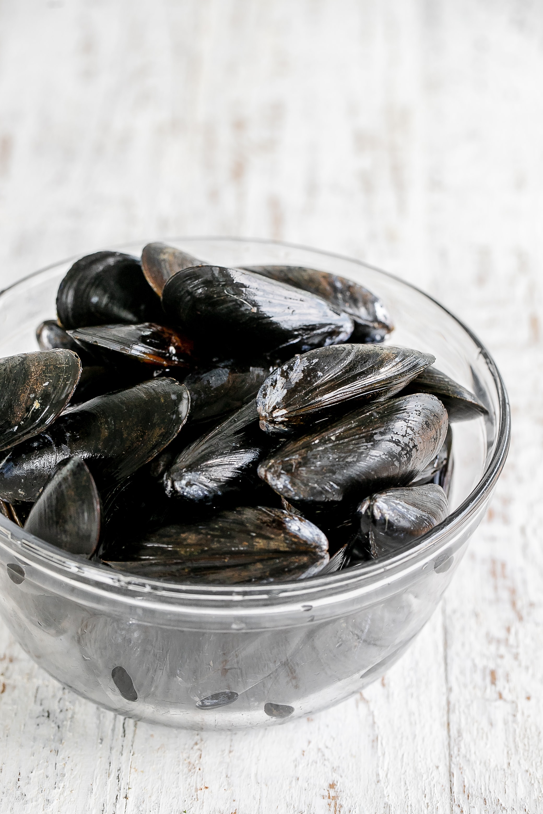 mussels in bowl