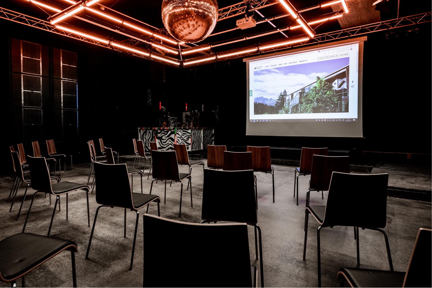 Seminarraum im Riders Hotel in Laax