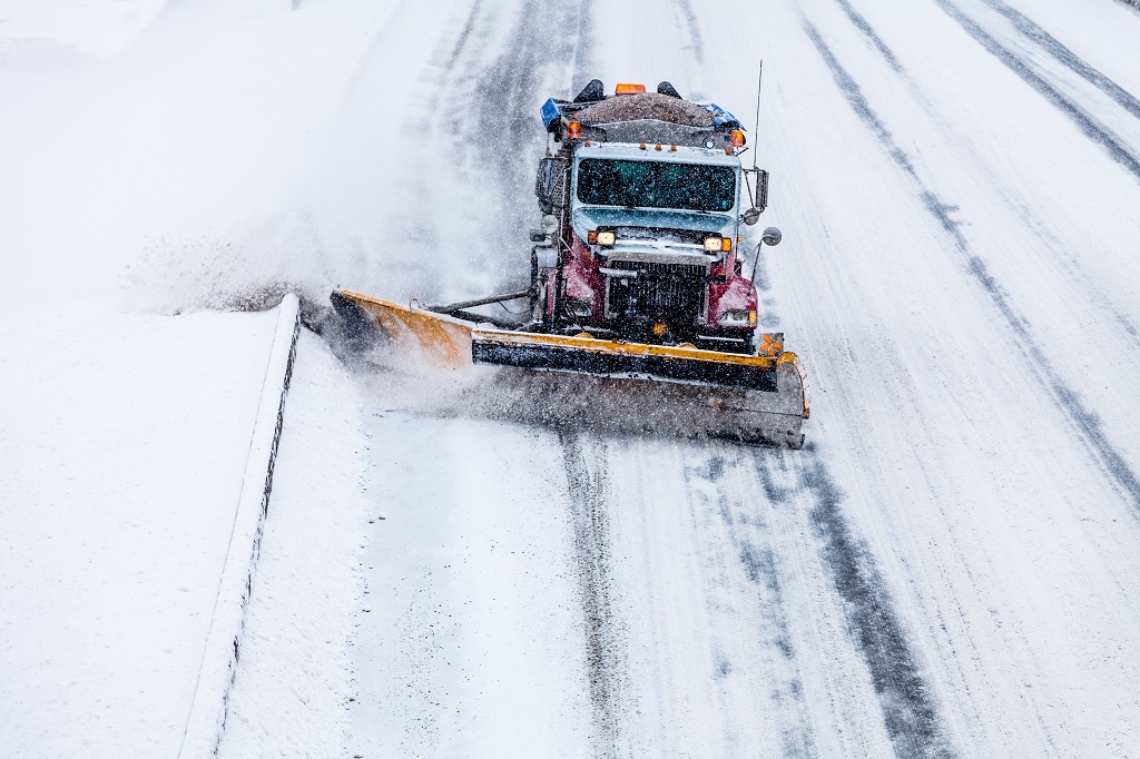 Snow Plowing Main Snow Removal Service