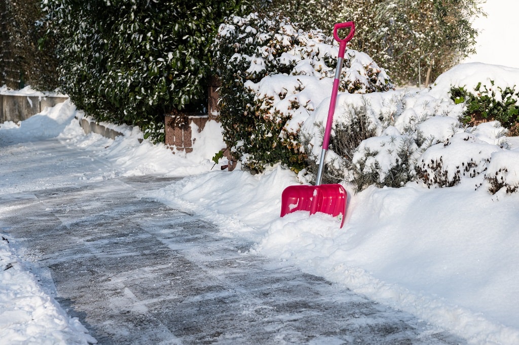 Sidewalks and Entryways Snow Removal