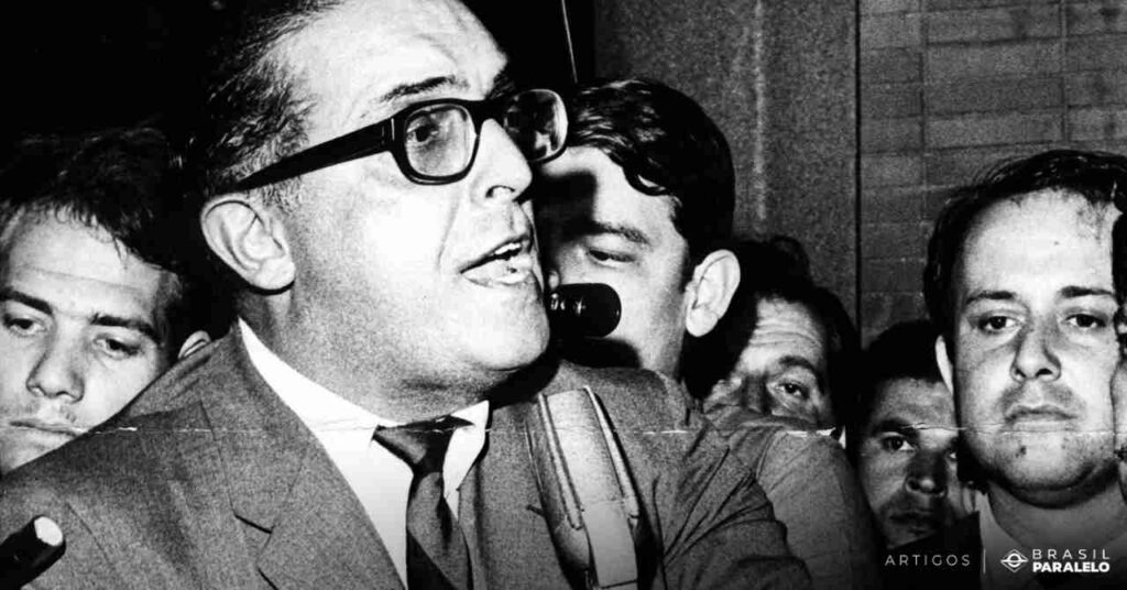 Carlos-Lacerda-jornalista-e-politico-opositor-a-Vargas