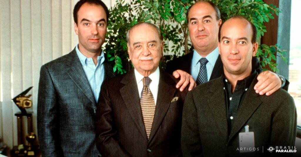 Roberto-marinho-e-seus-filhos-na-rede-Globo-de-televisao