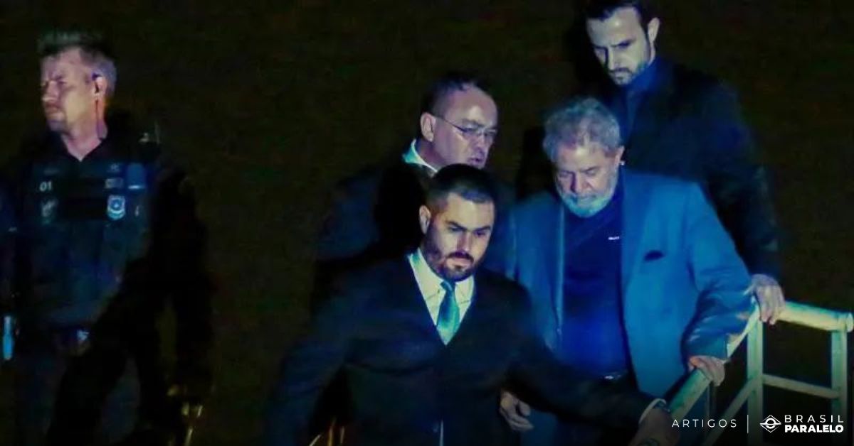 Lula sendo preso - política brasileira