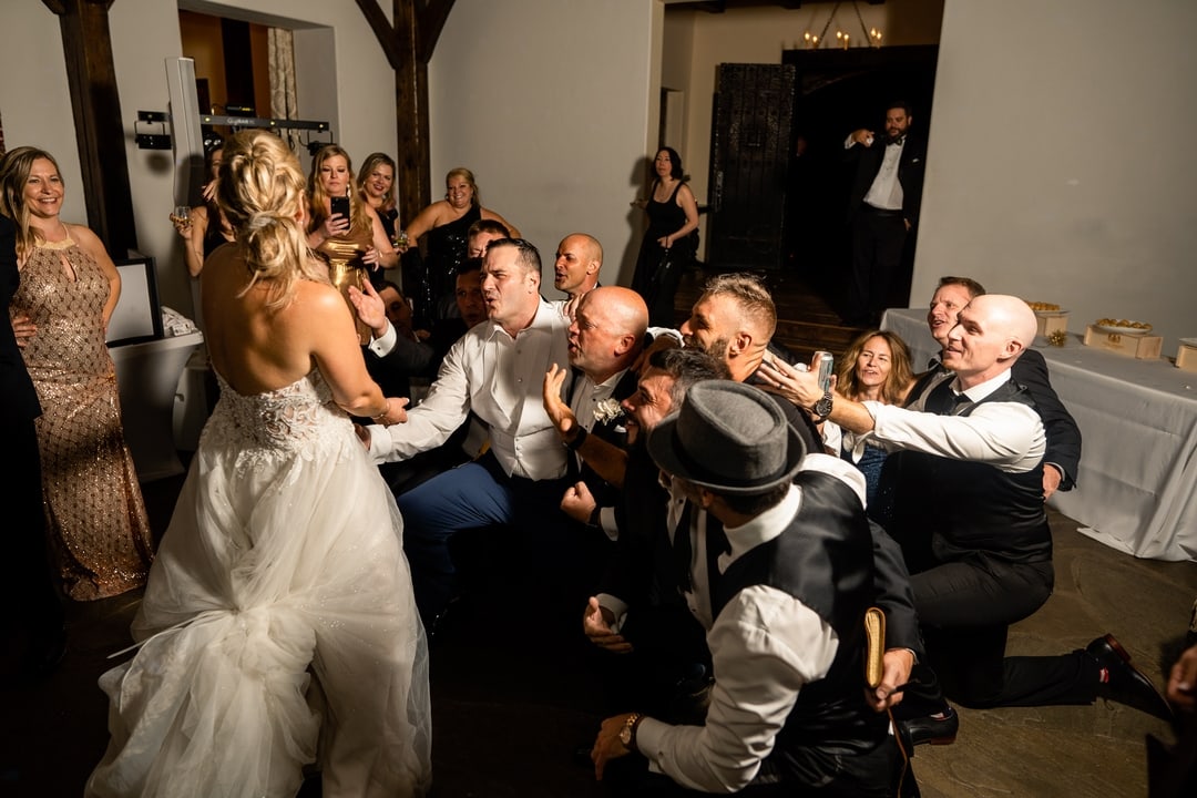 How to Throw an Elopement Party