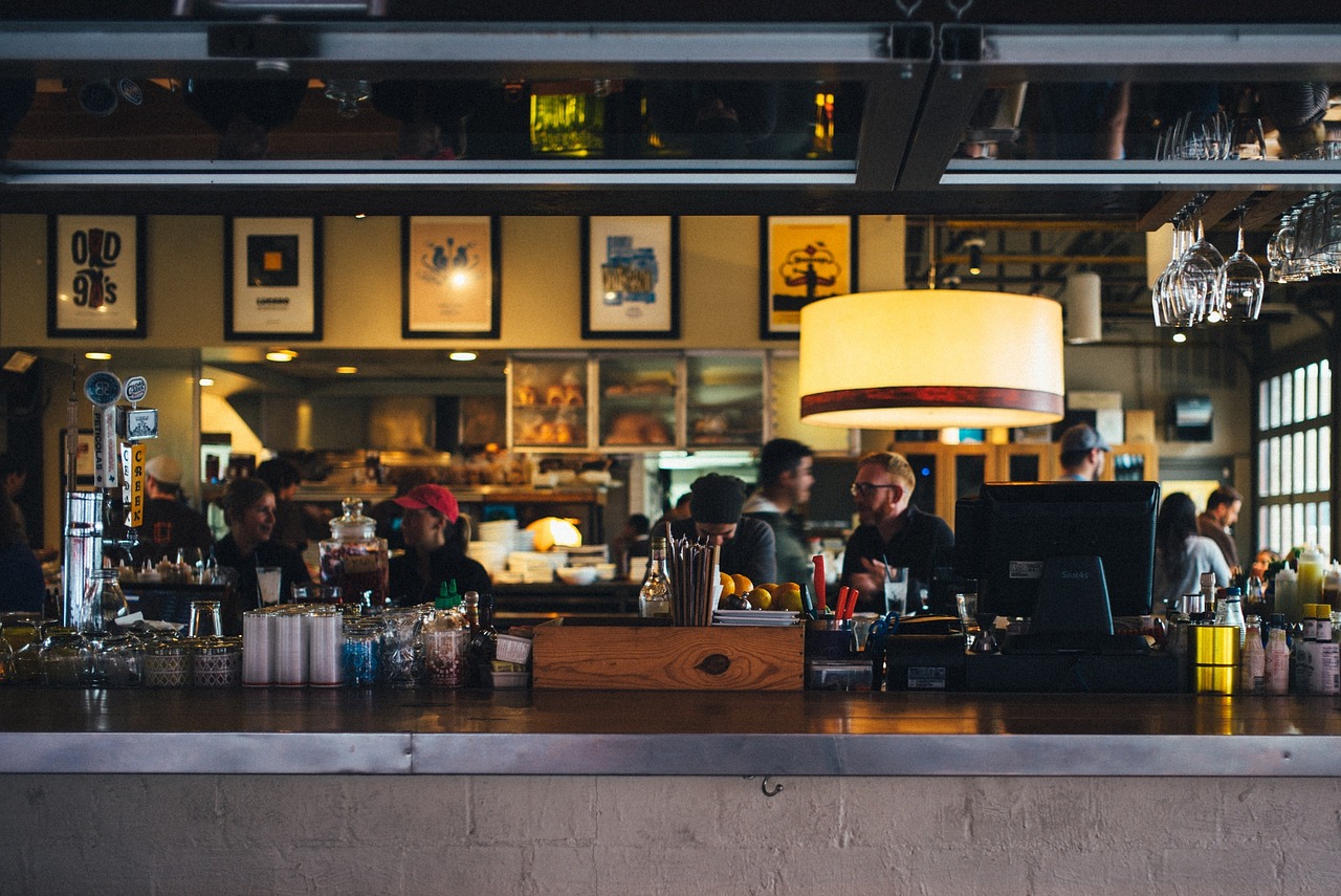 Are Employee Travel, Meal & Entertainment Reimbursements Deductible?