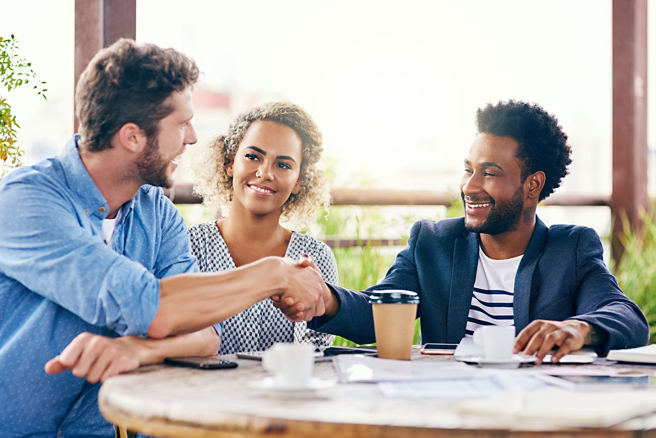 5 ways to keep track of clients for the self-employed