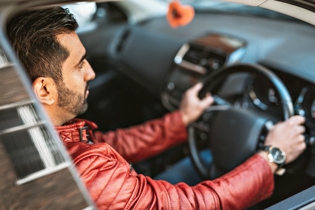 How Do Uber Drivers Pay Taxes in the UK?