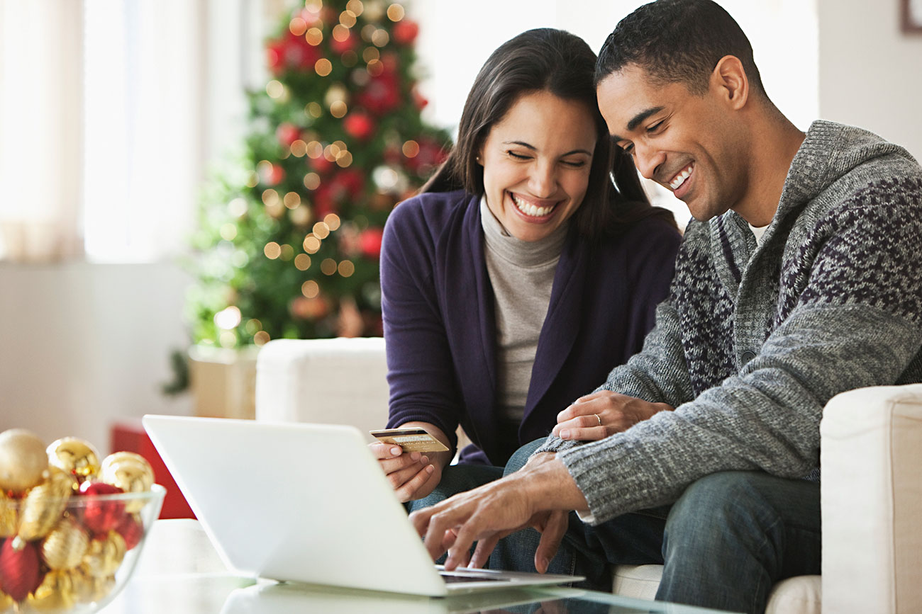 12 marketing strategies to boost holiday sales