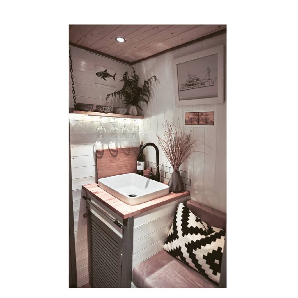 Dietlind’s Beautifully Hand-Crafted Citroen Relay Van Conversion , the van conversion guide e-book