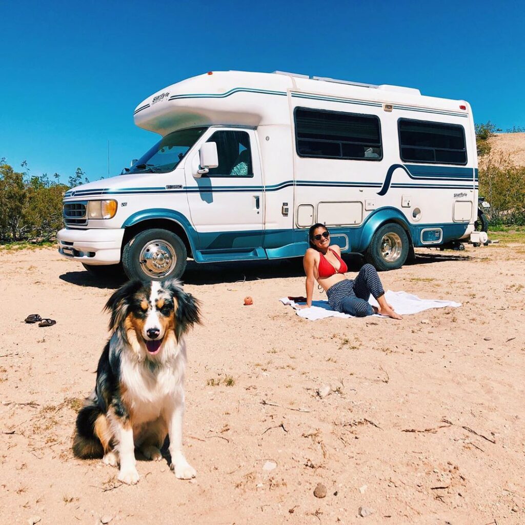 Chad and Ashley’s Awesome Modified 1999 Coachman Starflyte RV the van conversion guide e-book