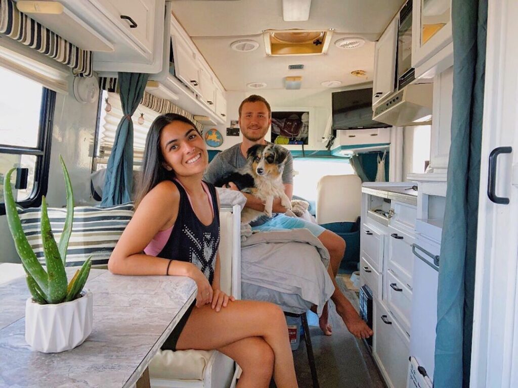 Chad and Ashley’s Awesome Modified 1999 Coachman Starflyte RV the van conversion guide e-book