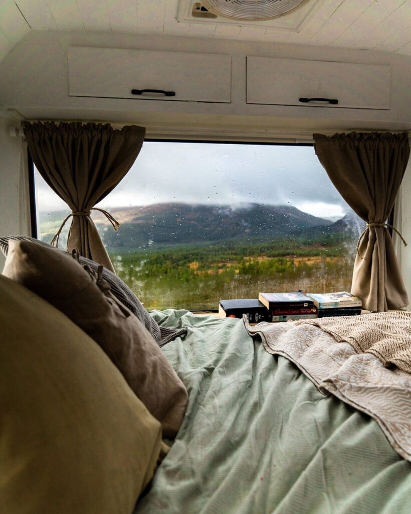 Craig and Aimee’s Unorthodox Mercedes Vario 814 Van Conversion the van conversion guide e-book