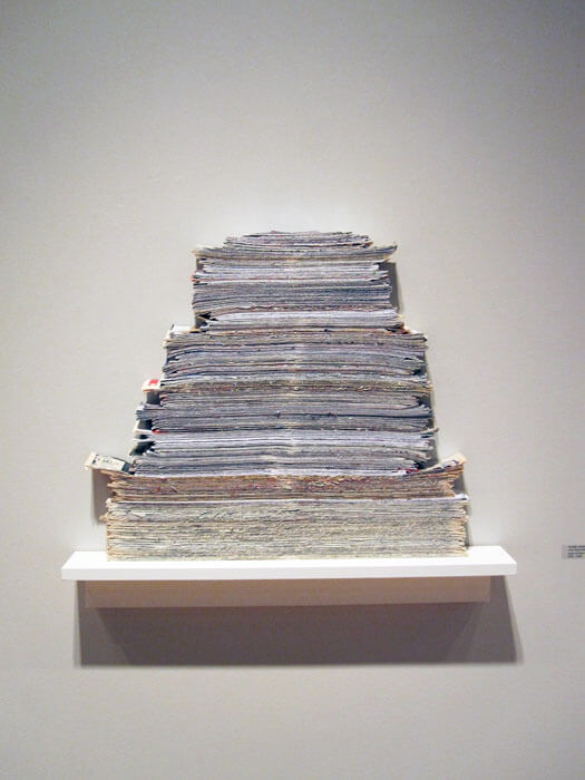 Free Paper 6-06 | Paper and glue, 20.5 x 24.25 x 2 inches, 19 lbs