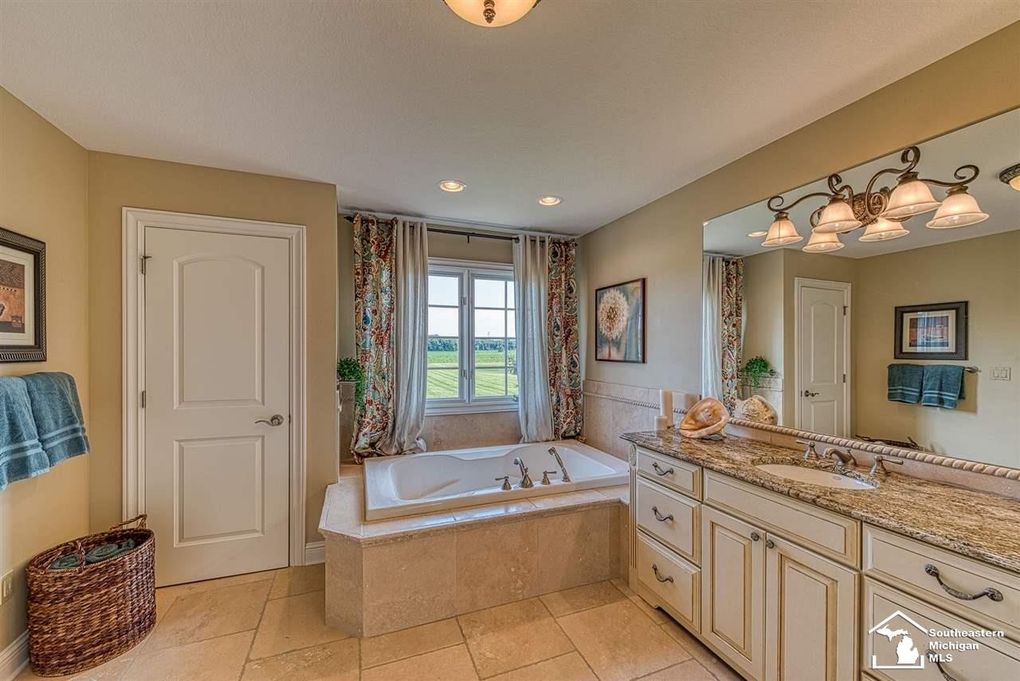 Great Lake Custom Homes