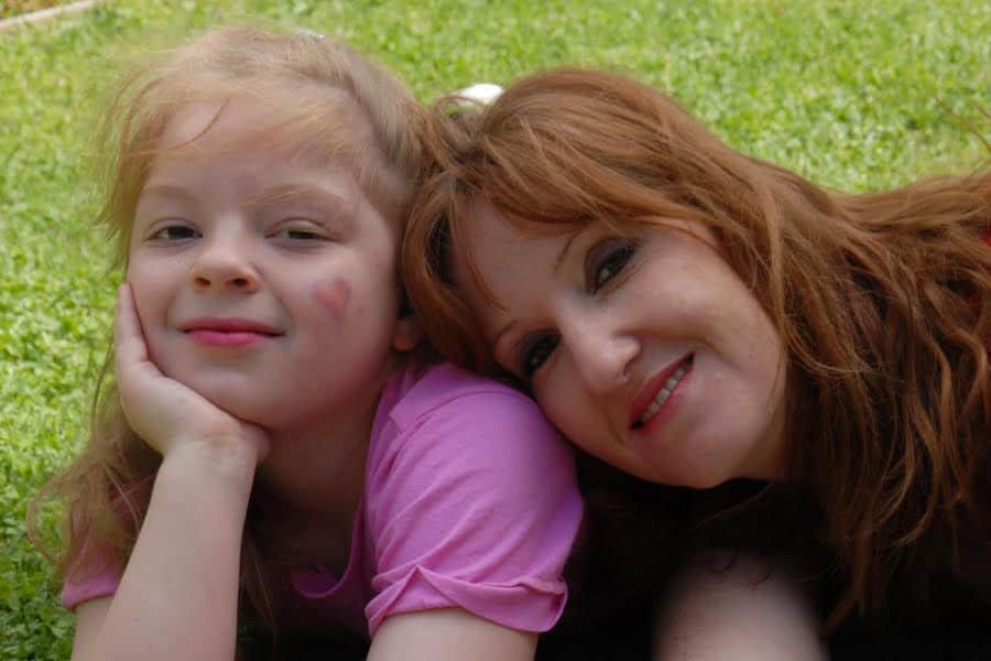 Melinda Hilderbrandt and her daughter Amelia