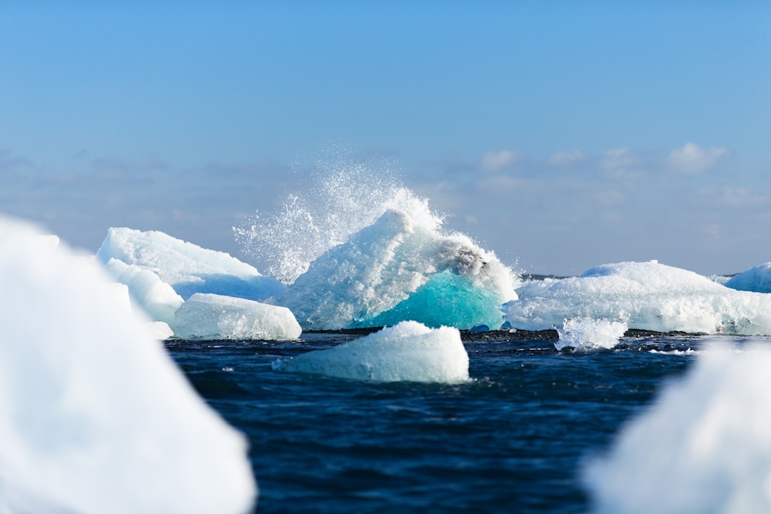 antarctica icebergs melting