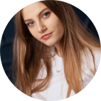 example picture of target group woman with brown hair