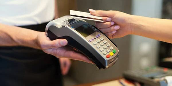 Qual o melhor cartão de crédito para MEI? Compare 5 opções do mercado