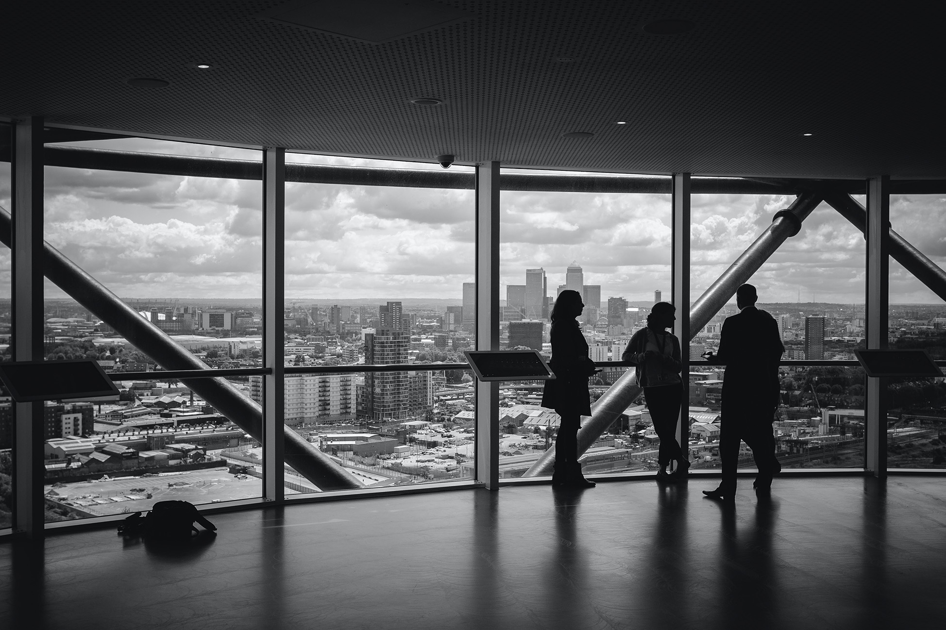 Man shaking hands in team meeting