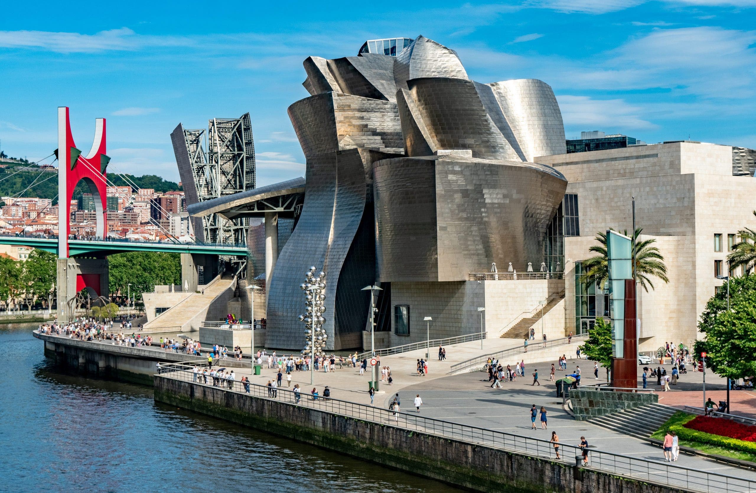 Spain's iconic Guggenheim Museum in Bilbao gears up to celebrate its 25th anniversary - Olive Press News Spain