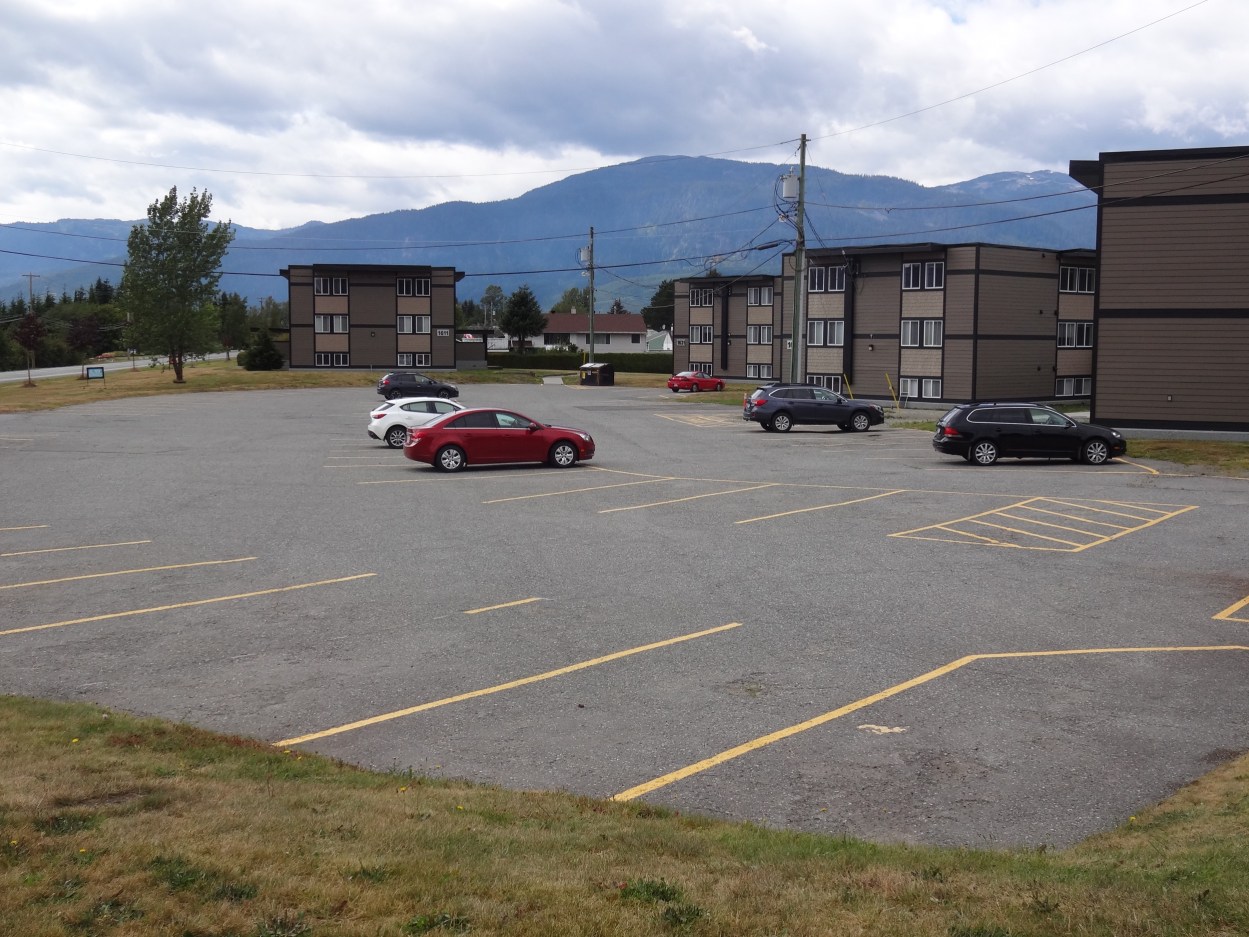 Hillcrest Place Apartments Gallery