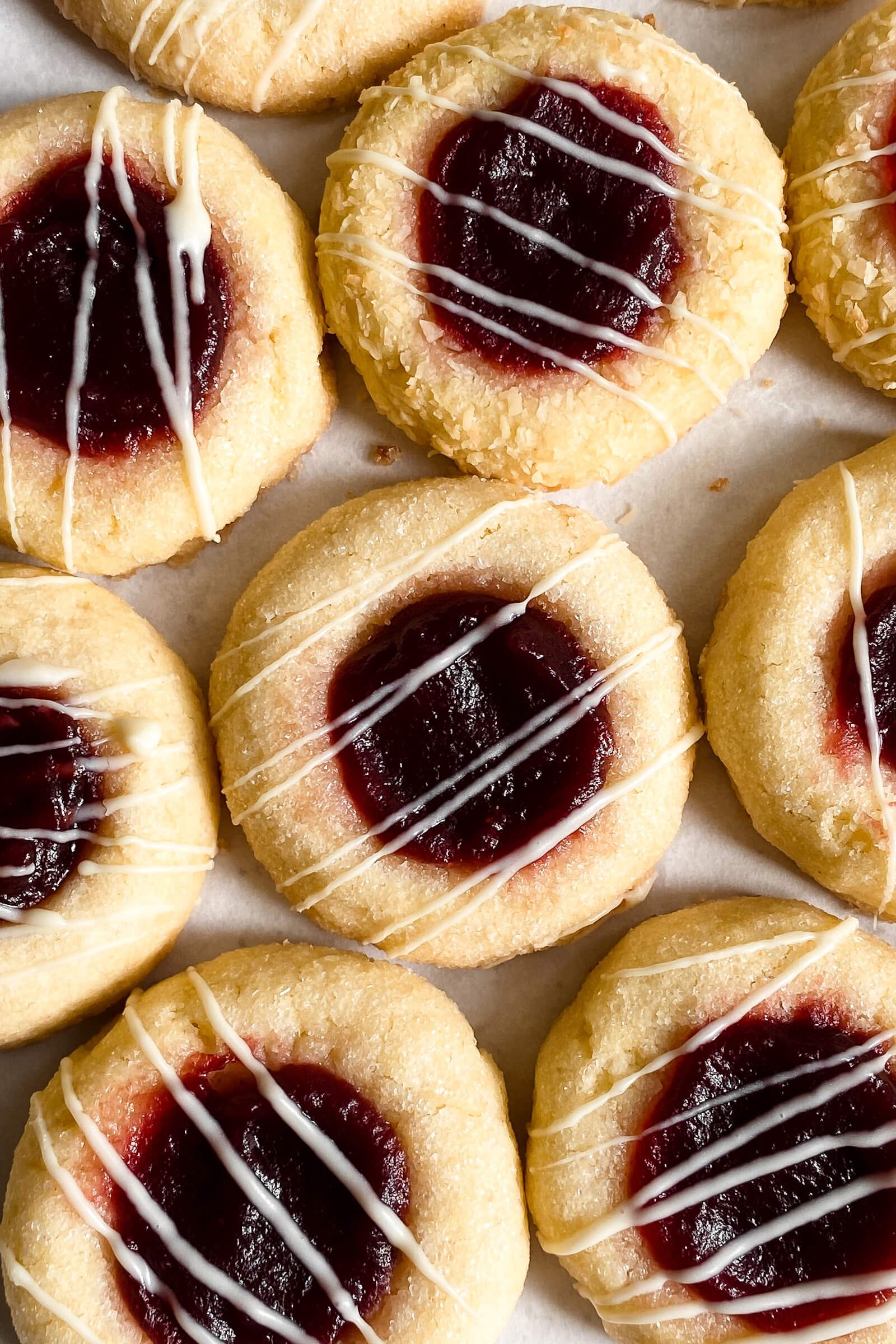Nochill Thumbprint Cookies With Cranberry Sauce