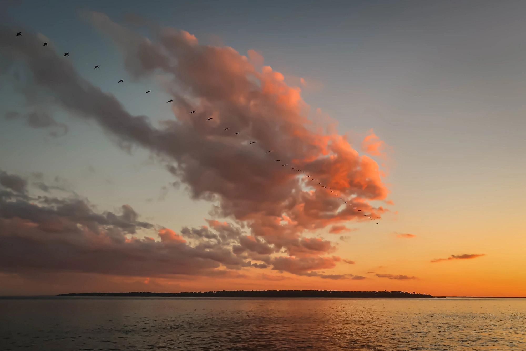 Golden Isles: golden hour over the Atlantic Ocean