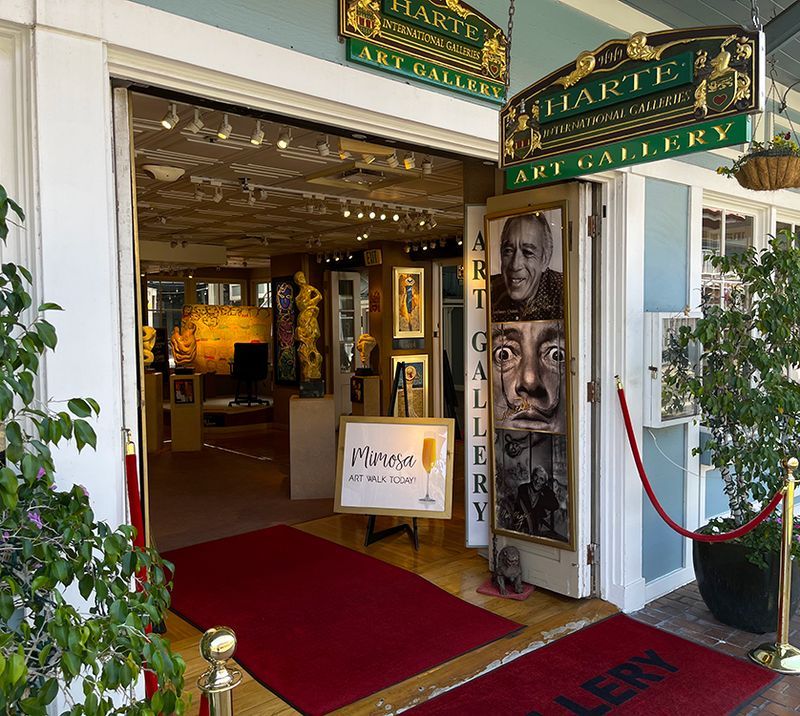 The international Lahaina art gallery for historical master pieces and