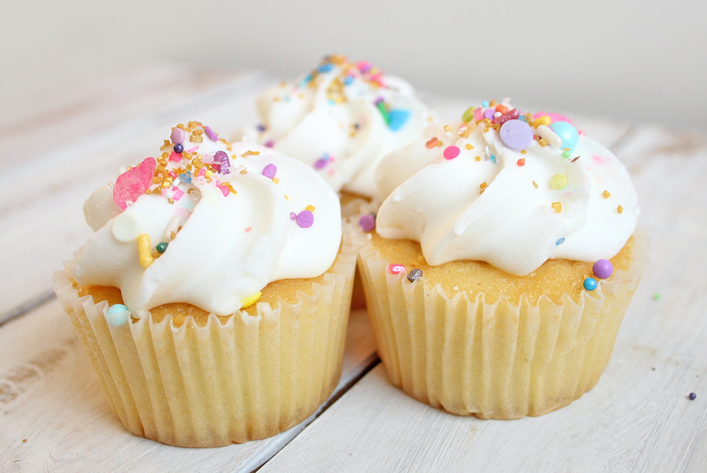 Vanilla cake with sprinkles