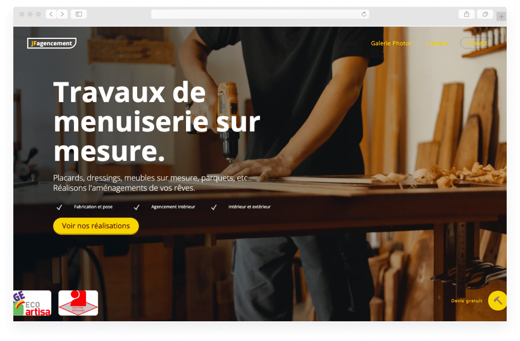Homepage, jfagencement website avec une belle photo d'artisan menuisier