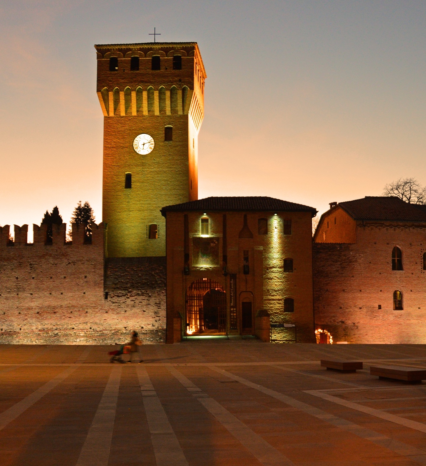 città di Formigine al tramonto, sede dello Studio Legale Parenti di Elisa Parenti