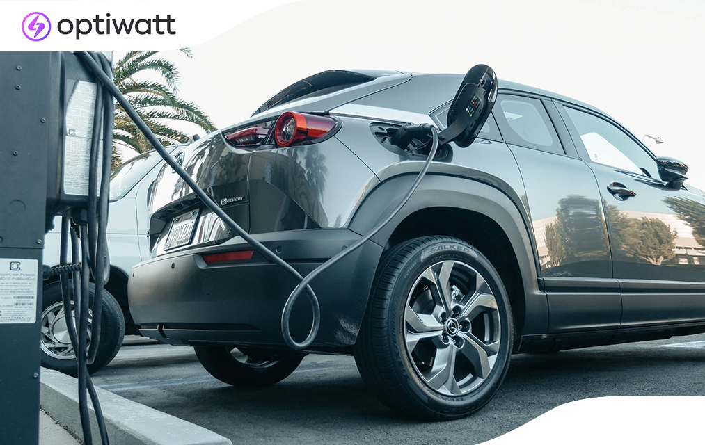 What is the Difference Between Tesla’s Superchargers and Destination