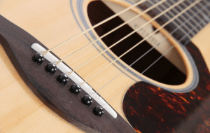 yamaha fg 700 review best guitar for beginners