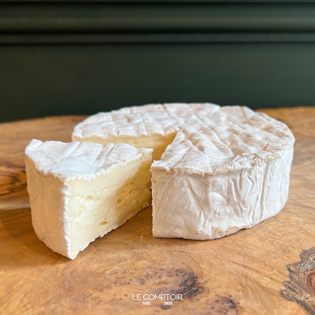 クロミエ Coulommiers チーズとワイン専門店 Le Comptoir