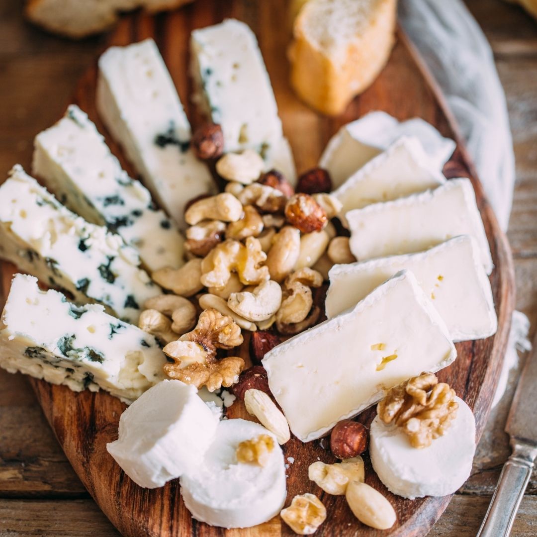 おしゃれなフレンチスタイルチーズプレートの作り方 La Vraie Planche De Fromage チーズとワイン専門店 おしゃれなフレンチスタイルチーズプレートの作り方 La Vraie Planche De Fromage チーズとワイン専門店