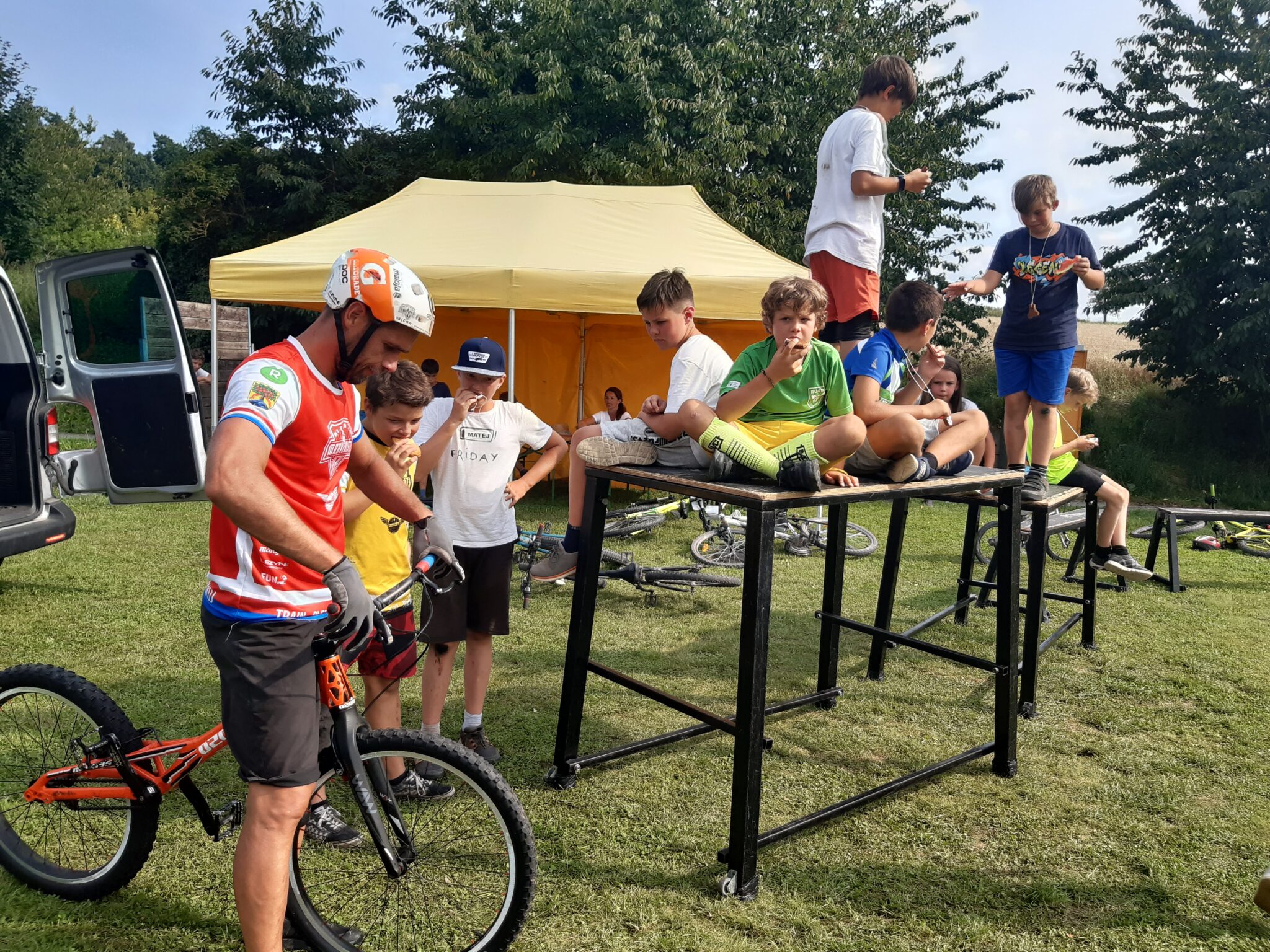 Exhibiční srpnový maraton