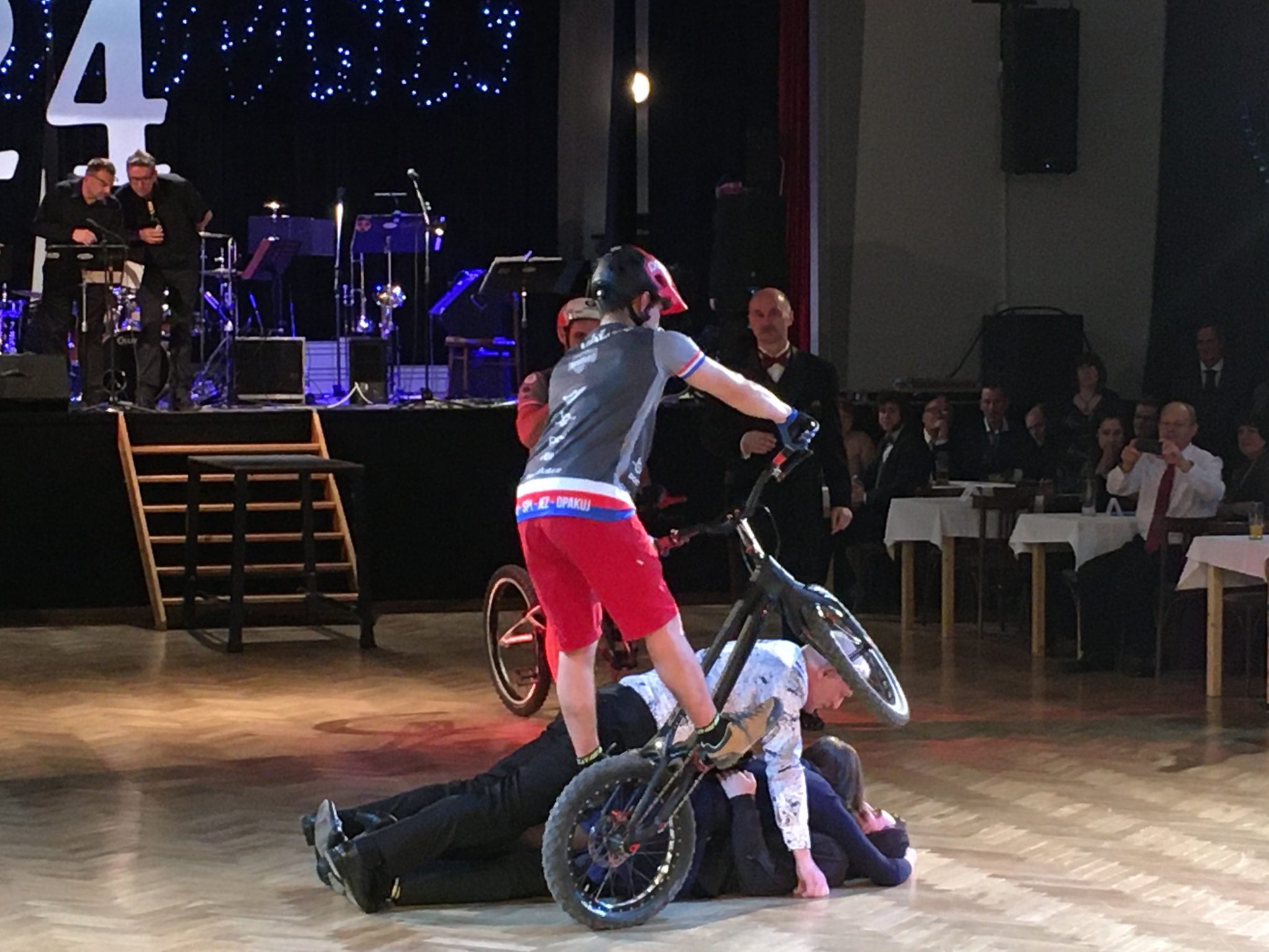 Exhibice městský ples Stod