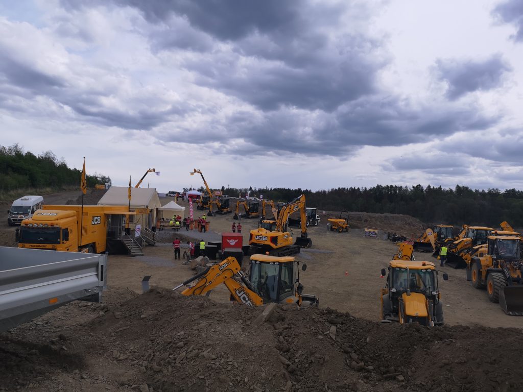 JCB X-SERIES DAYS