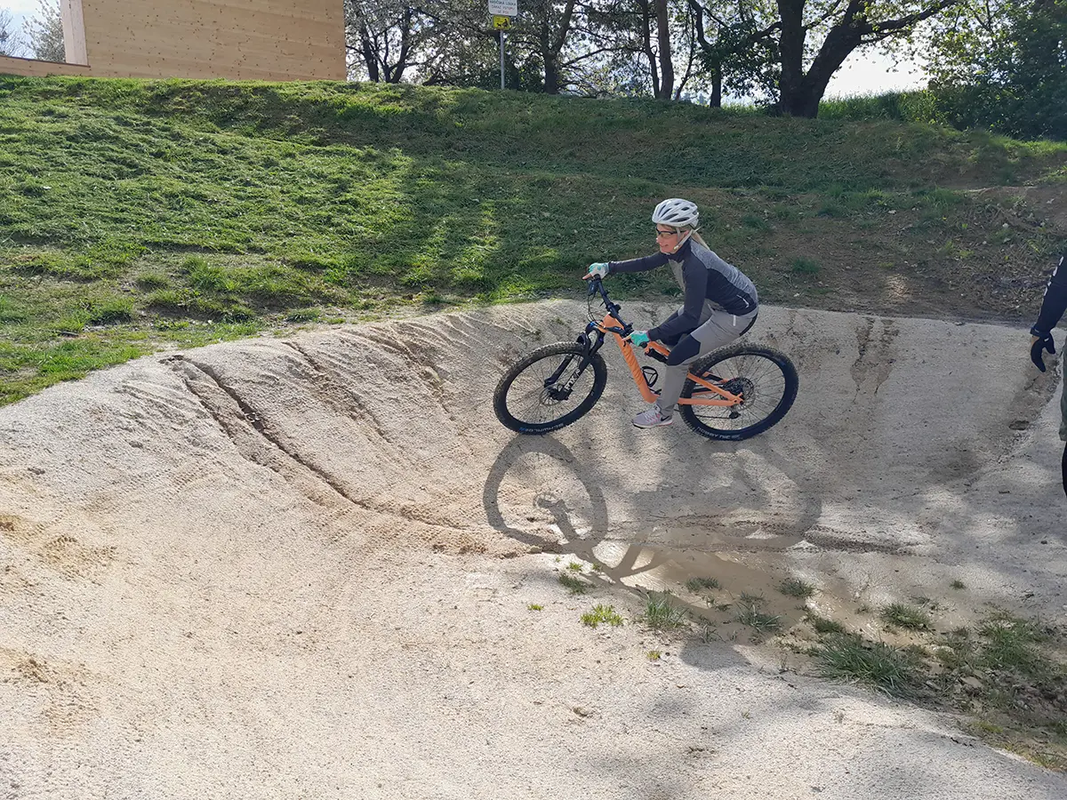 Exhibice rozhledna a Bikeskills campy
