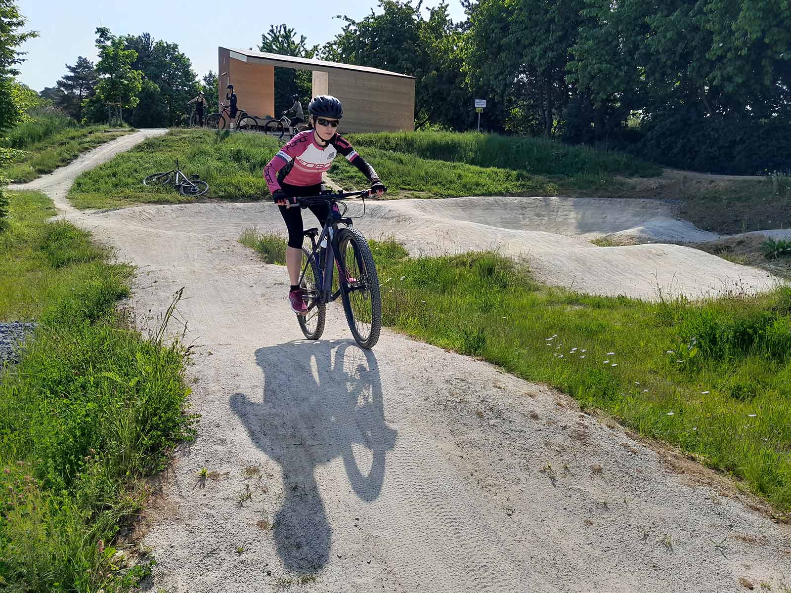 Campy Bikeskills a exhibice v lázních