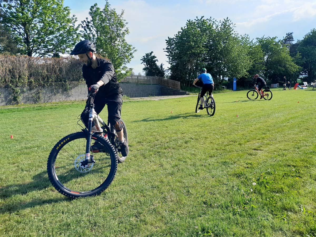 BIKESKILLS super fast camp