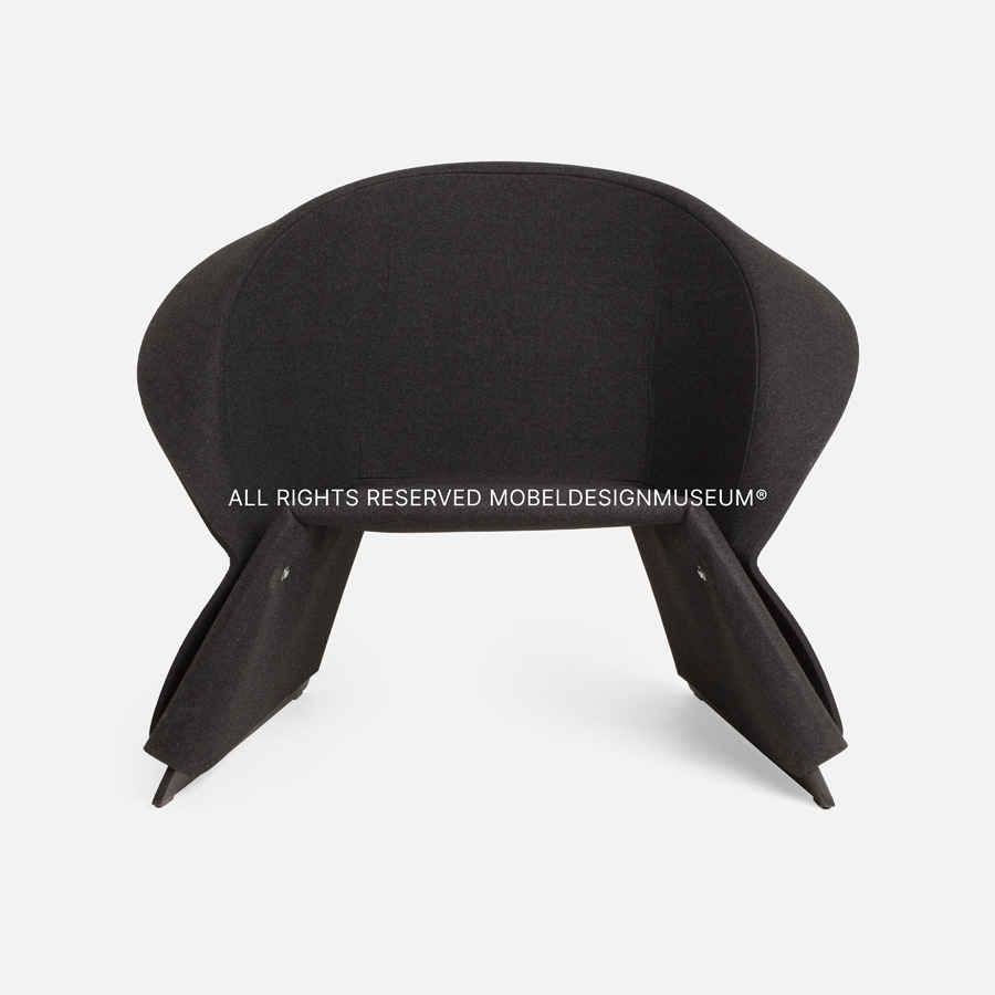 Coat lounge chair by Fredrik Färg Möbeldesignmuseum