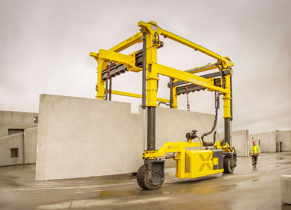 Combilift Straddle Carrier DAWSON Materials Handling Equipment