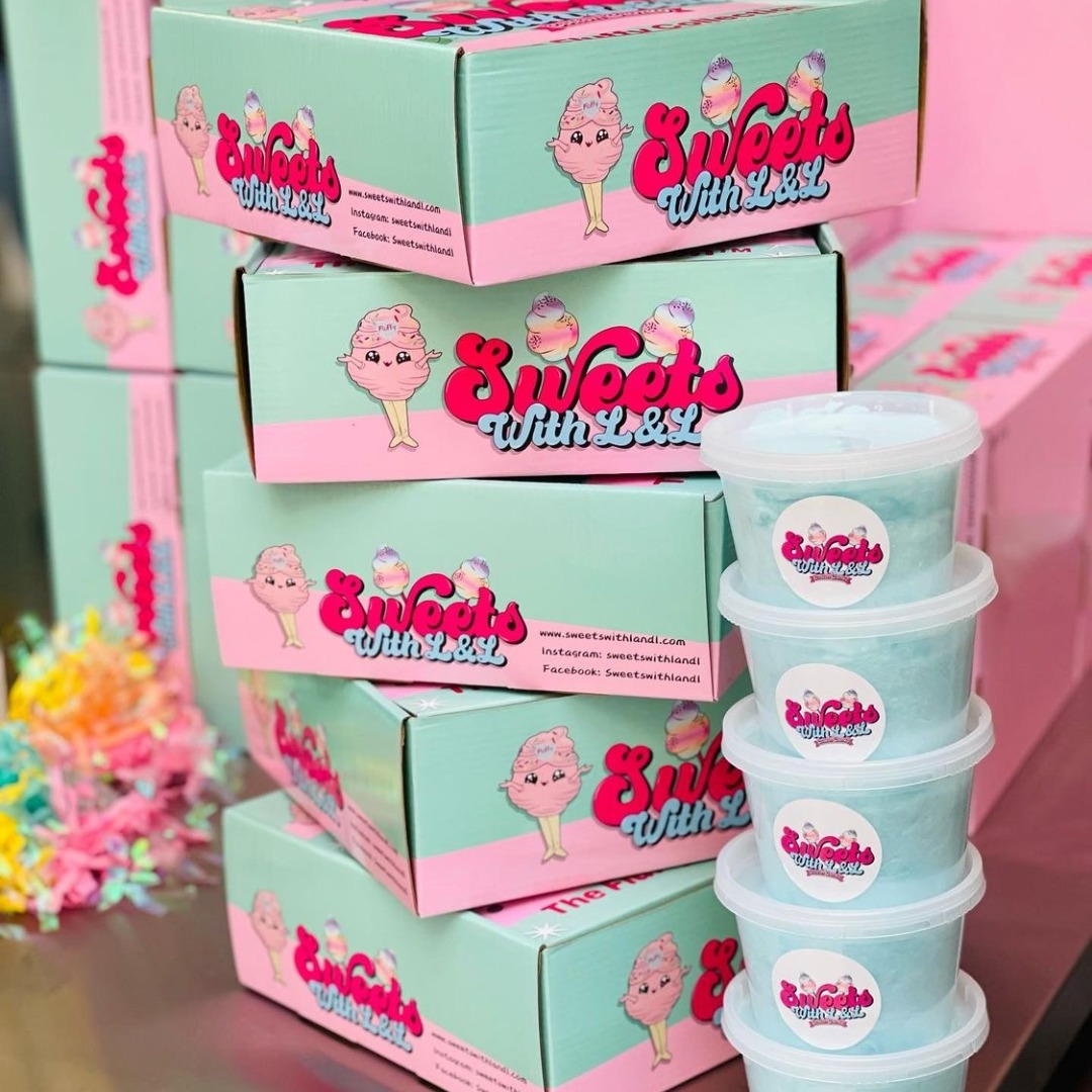 Build your box with your favorite flavors. So many mouthwatering flavors to choose from. 5 Pack Includes: 5-32oz Cotton Candy Containers