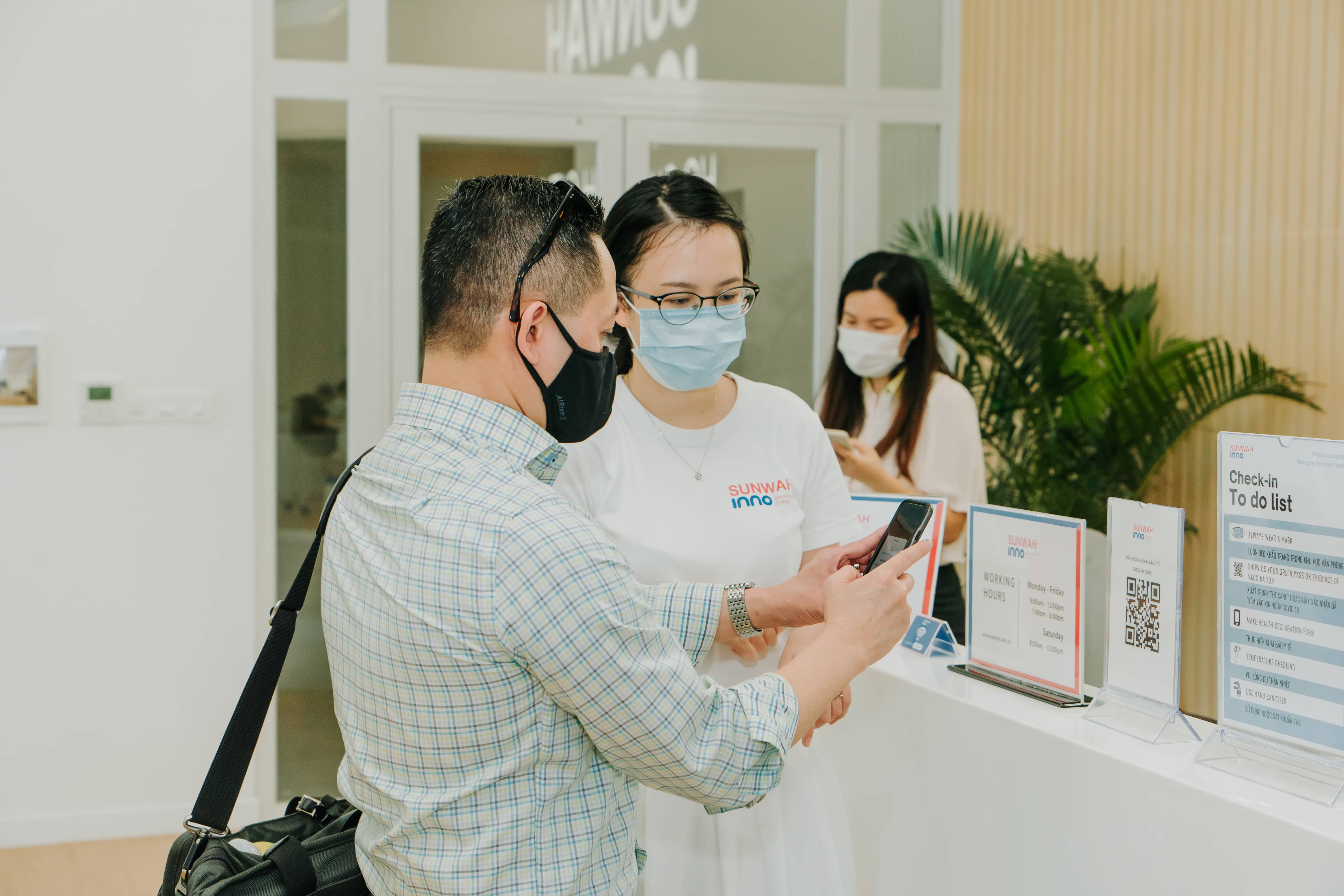 SWI staff is taking care of a visitor