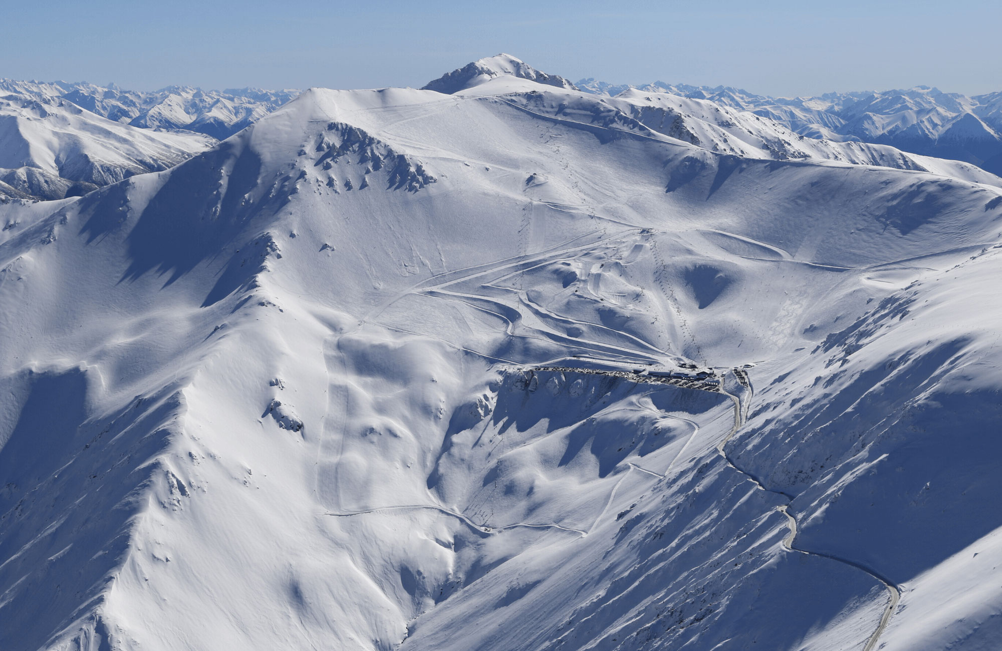 Mt Hutt Ski Resort Course Location - EA Ski & Snowboard Training